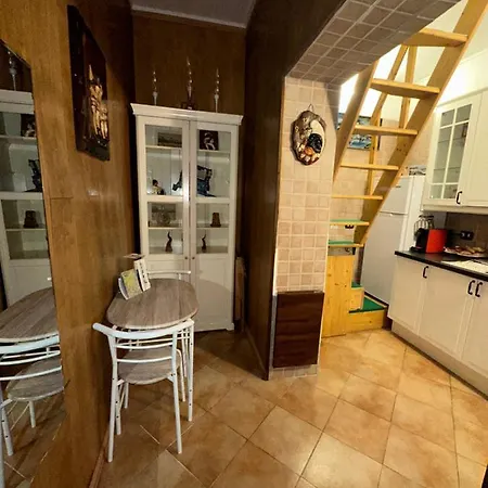 Tiny House - Spaccanapoli Apartman *